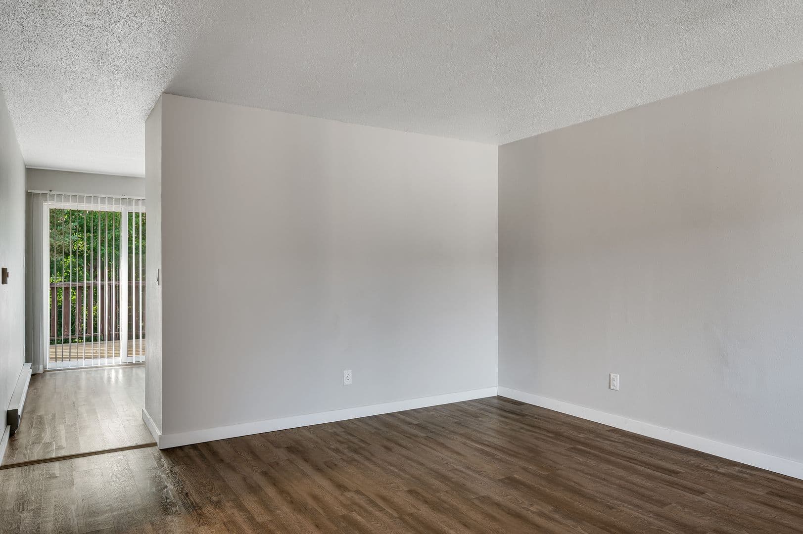 Onalaska Apartment: 1112 10th Ave N