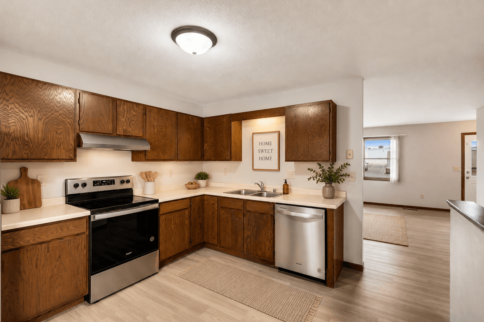 West Salem Apartment: 1225-1233 Branding Iron Rd
