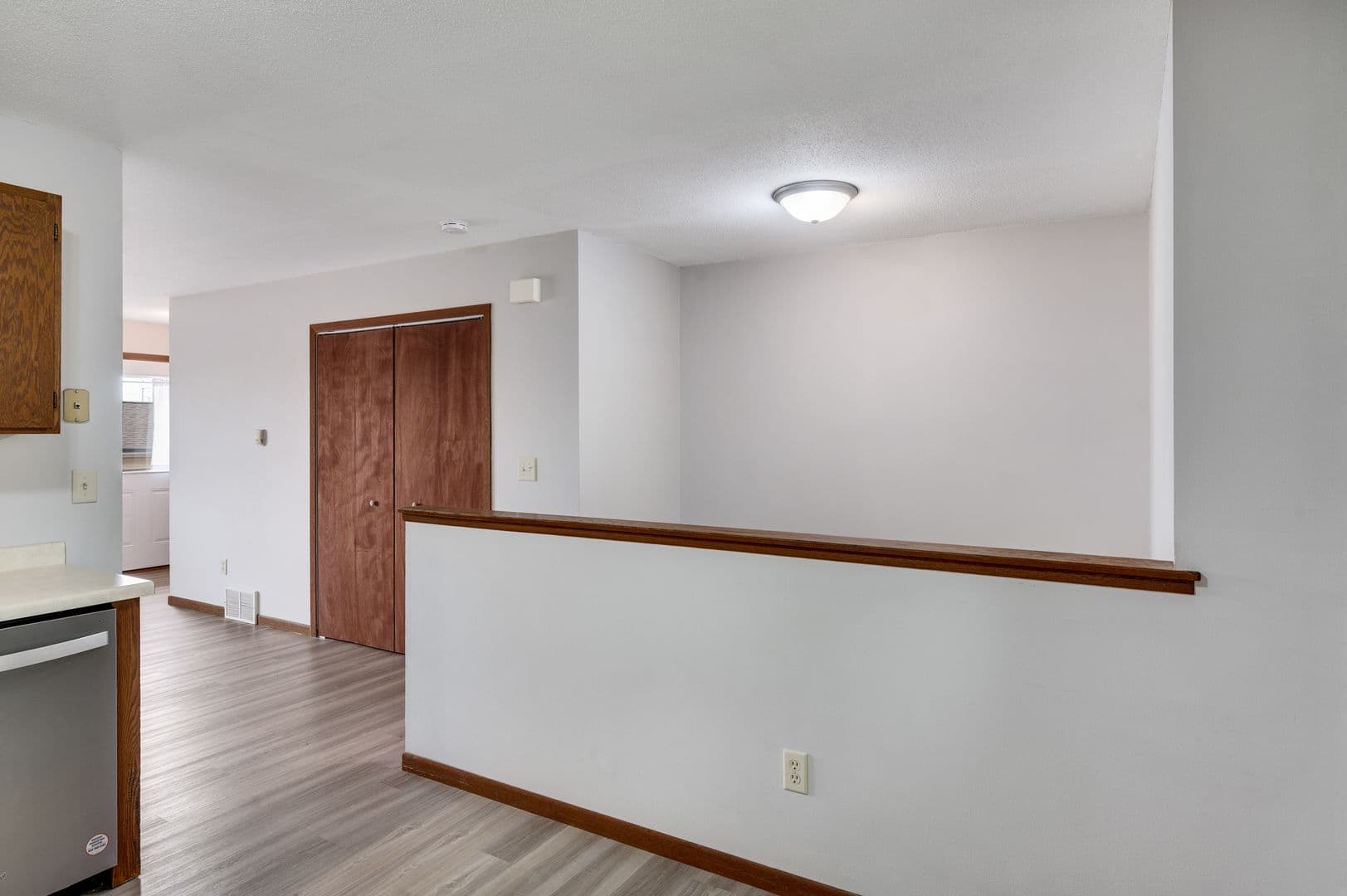 West Salem Apartment: 1225-1233 Branding Iron Rd