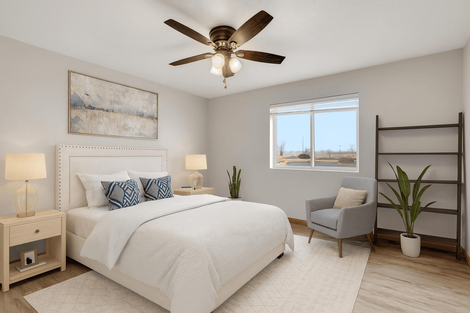Holmen Apartment: 1204 Eastwood St
