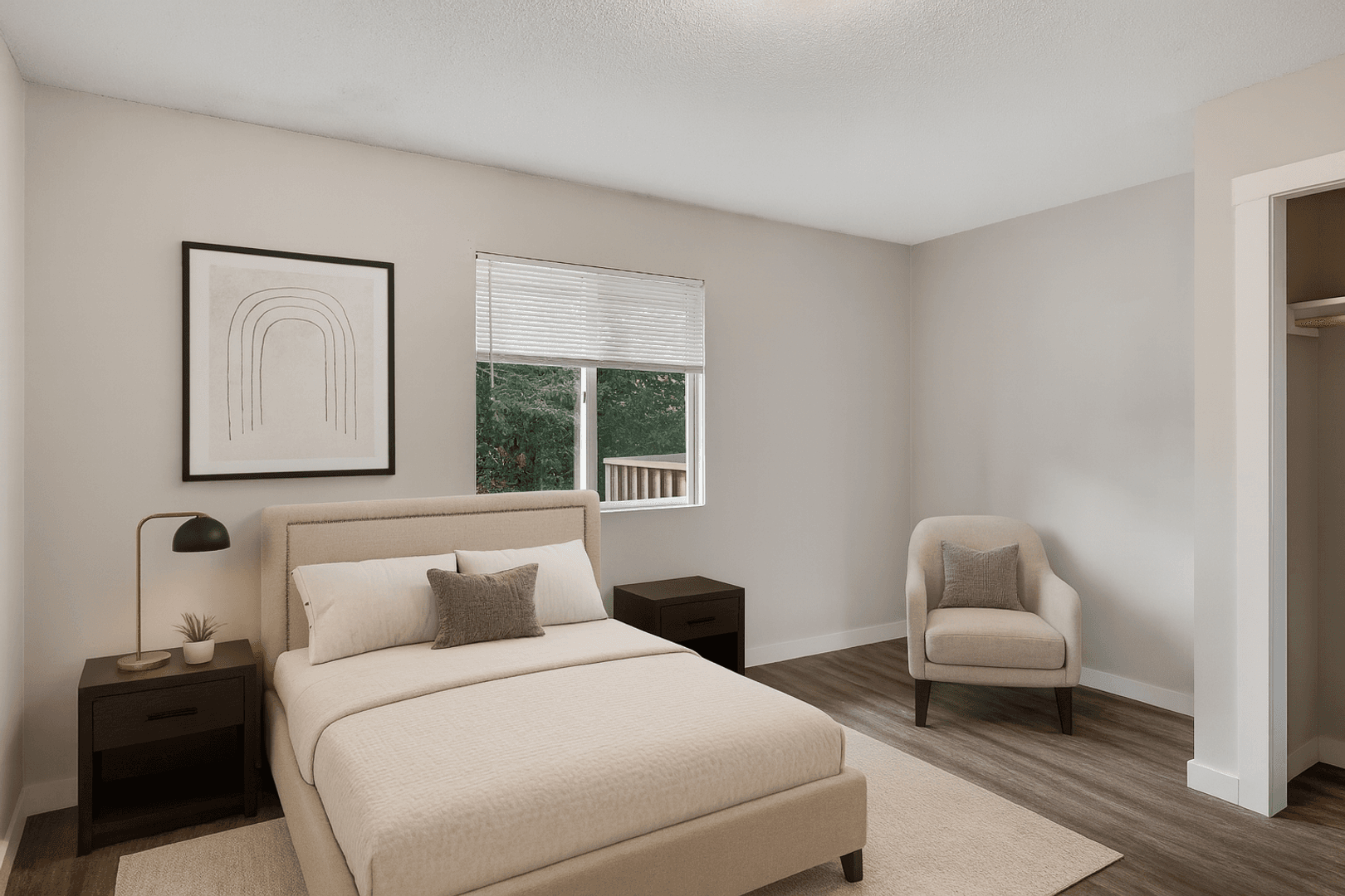 Onalaska Apartment: 1112 10th Ave N