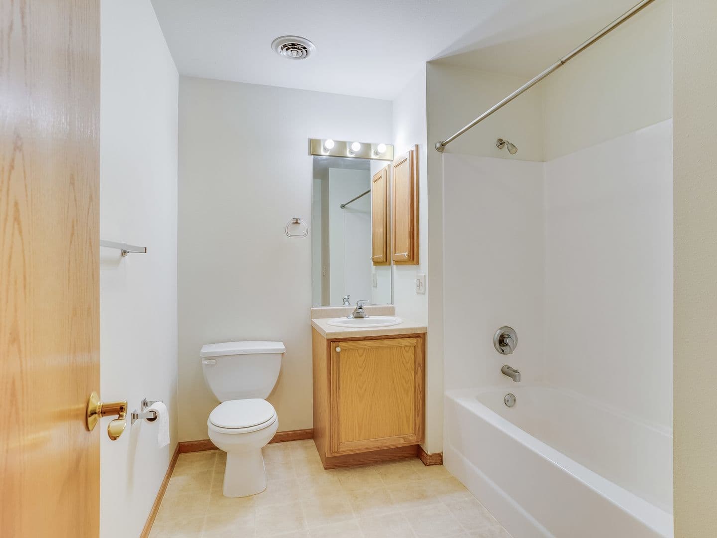 Onalaska Apartment: 135 Marcou Rd