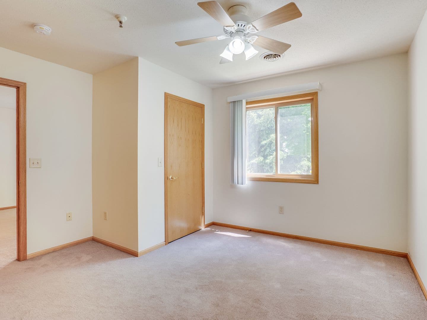 Onalaska Apartment: 135 Marcou Rd