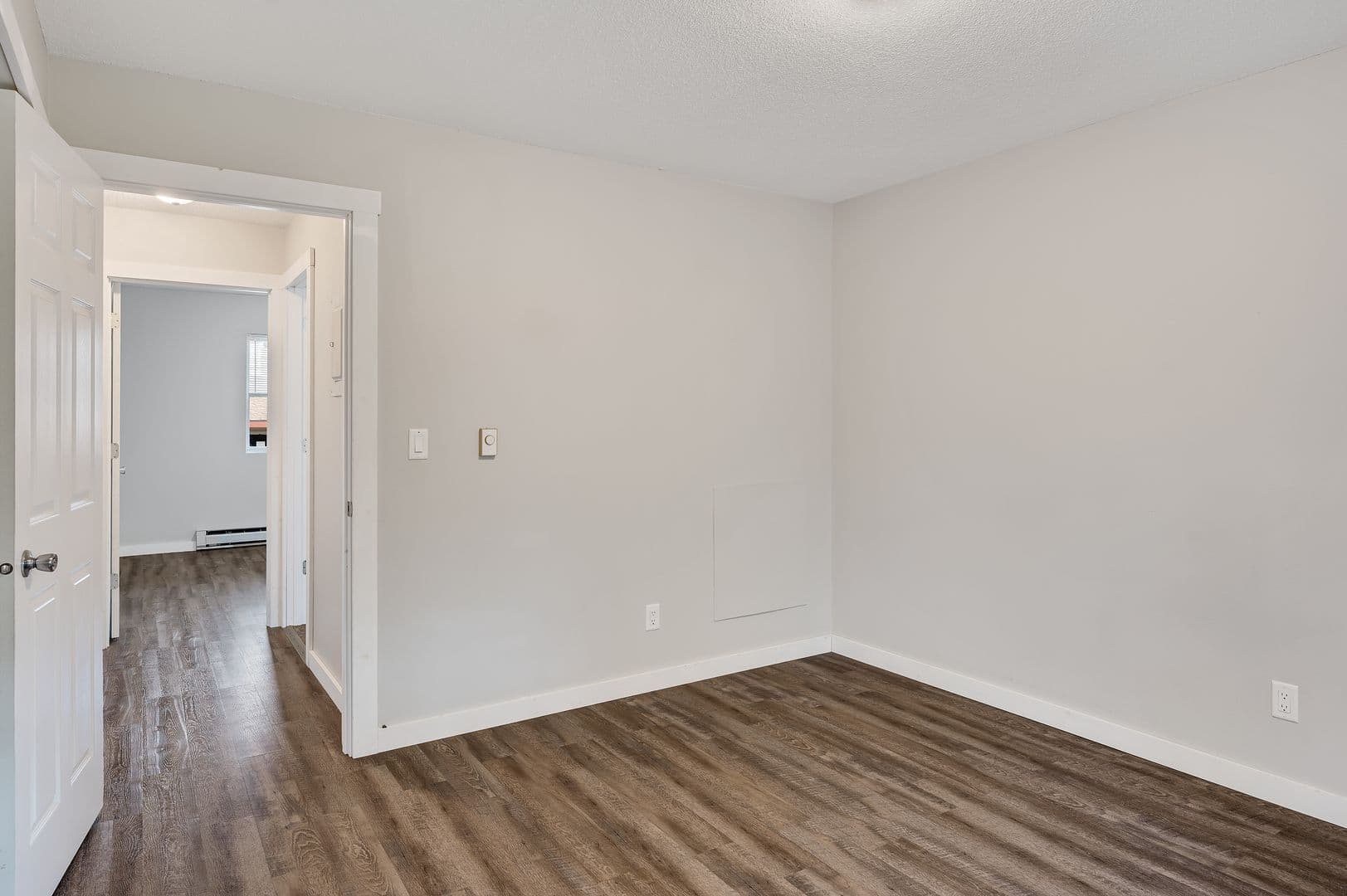 Onalaska Apartment: 1112 10th Ave N