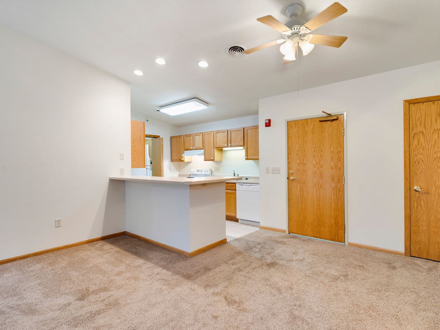Onalaska Apartment: 135 Marcou Rd