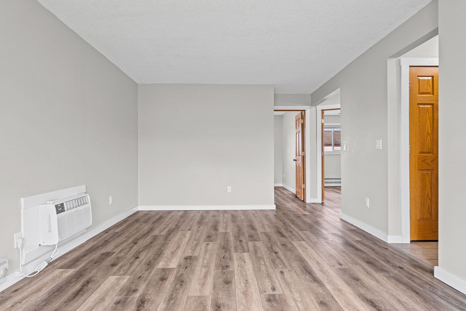 La Crosse Apartment: 2004-2010 7th St S