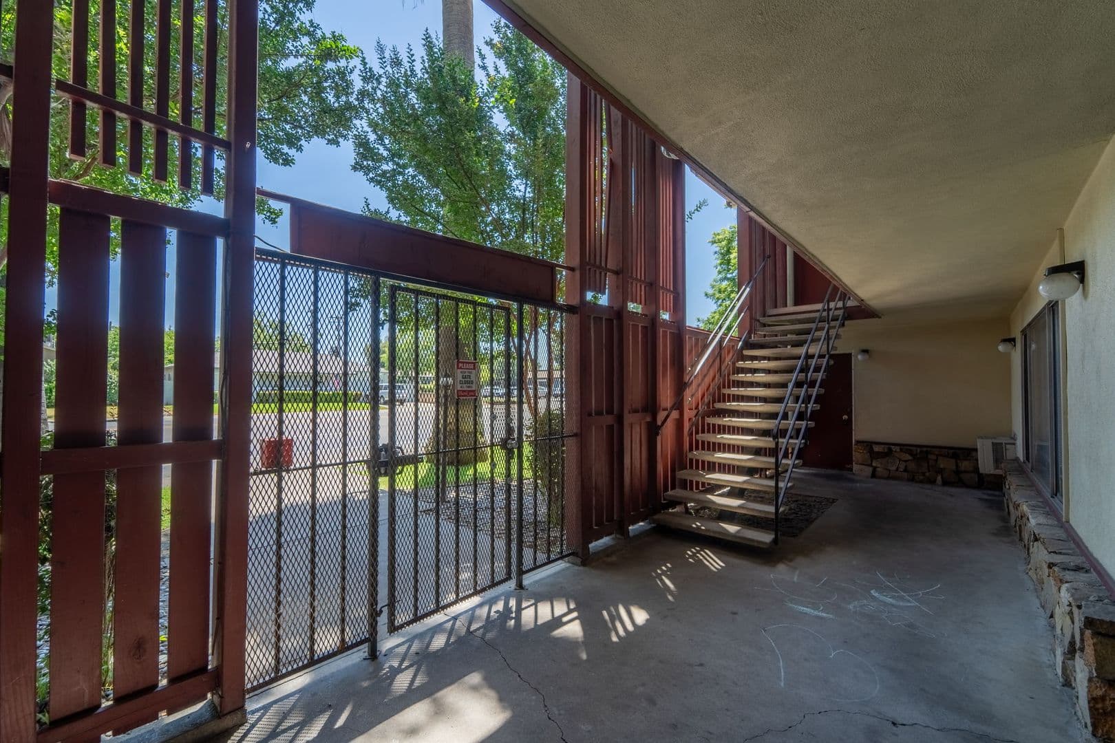 Modesto Apartment: 1821 Tully Road
