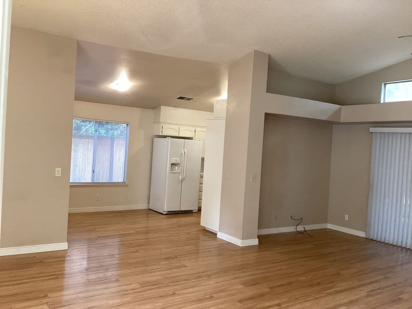Fresno House: 9615 N Buttonwood Court