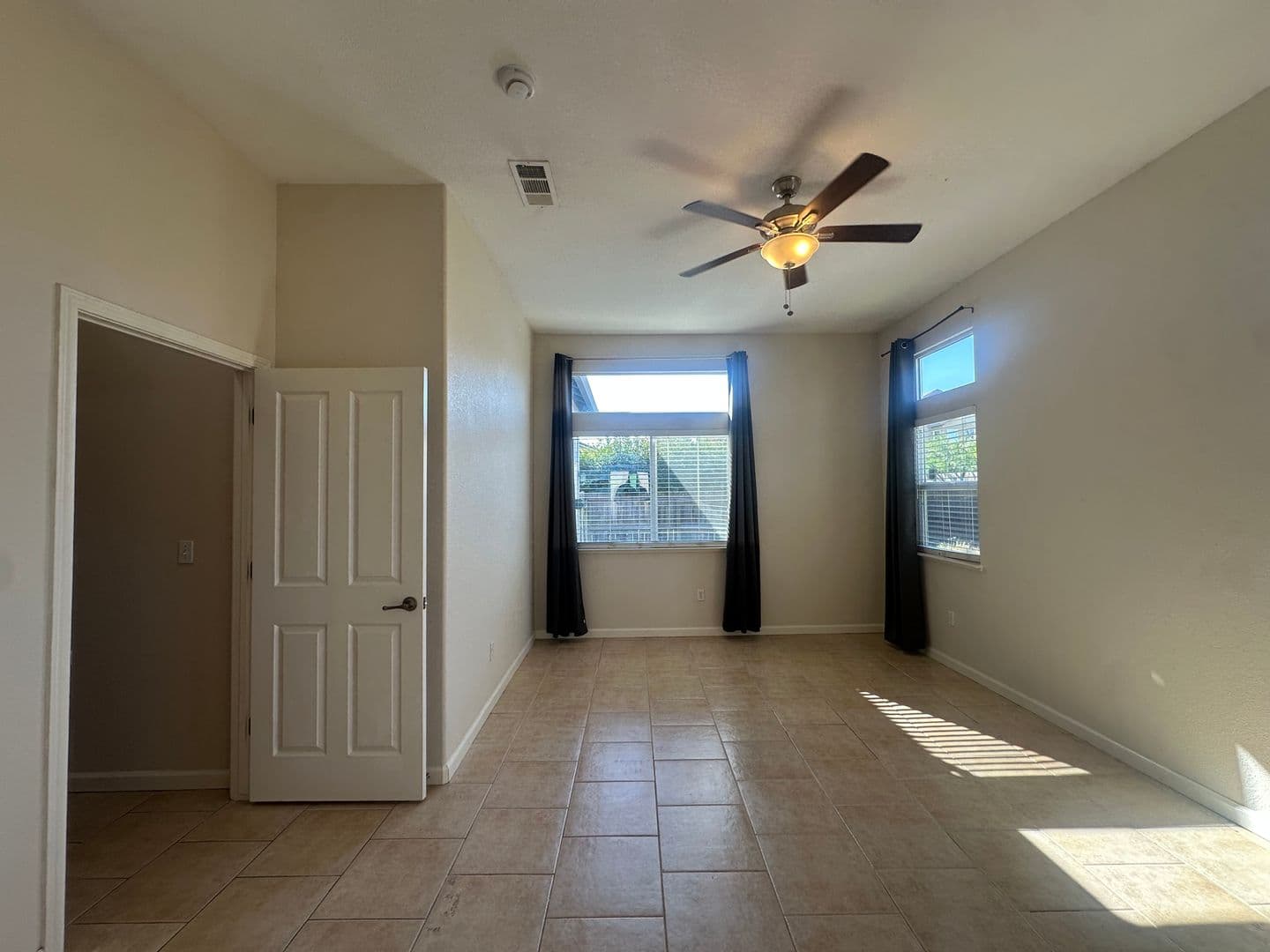Manteca House: 1989 Picadilly Way