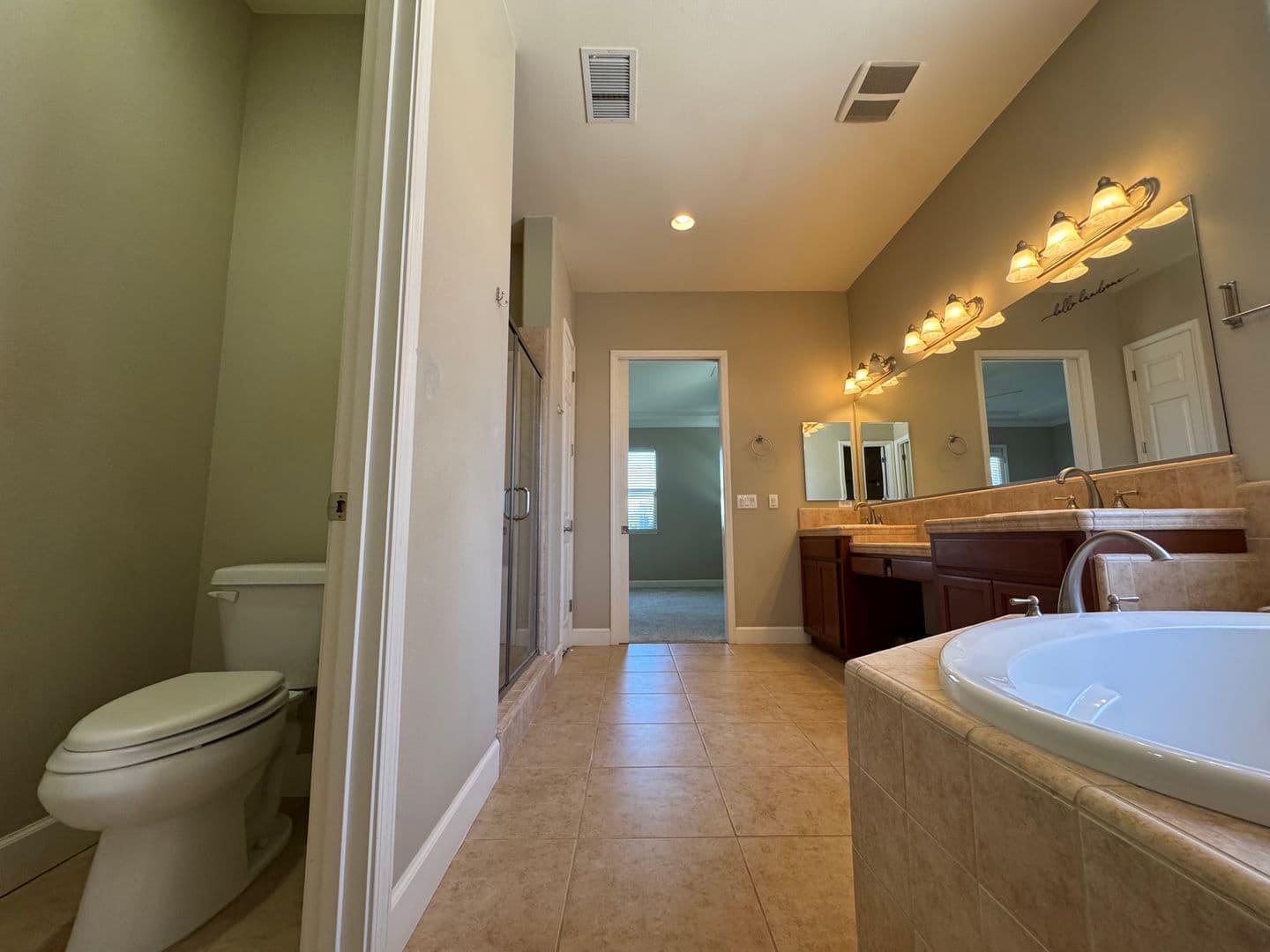 Clovis House: 2171 Buckingham Ave