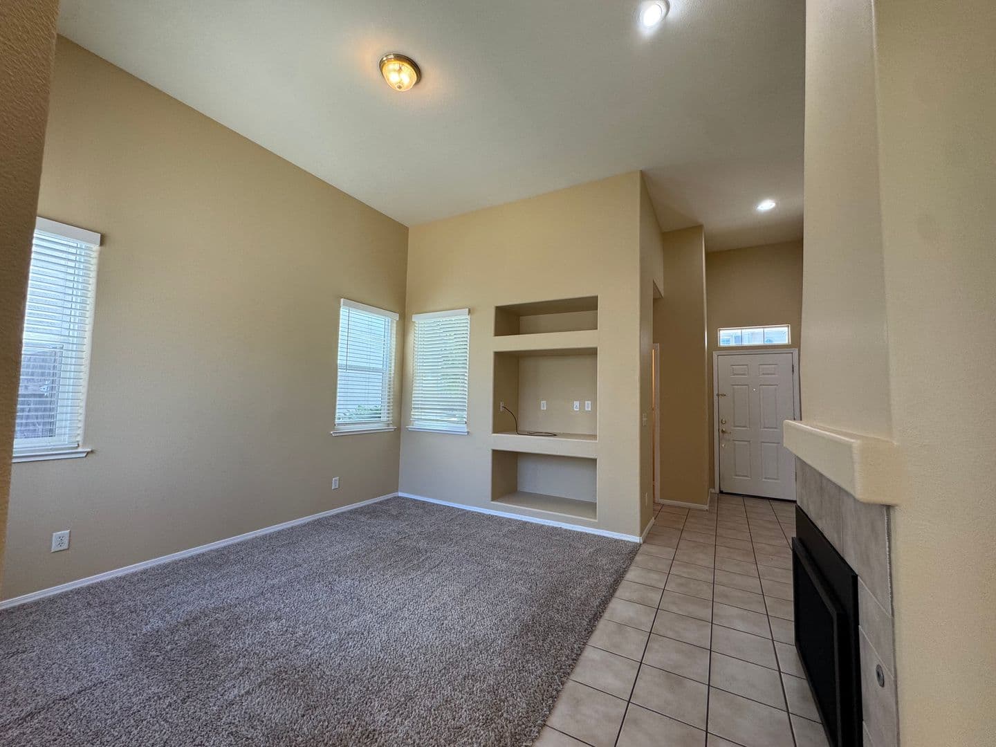 Clovis House: 747 W. Siena Lane