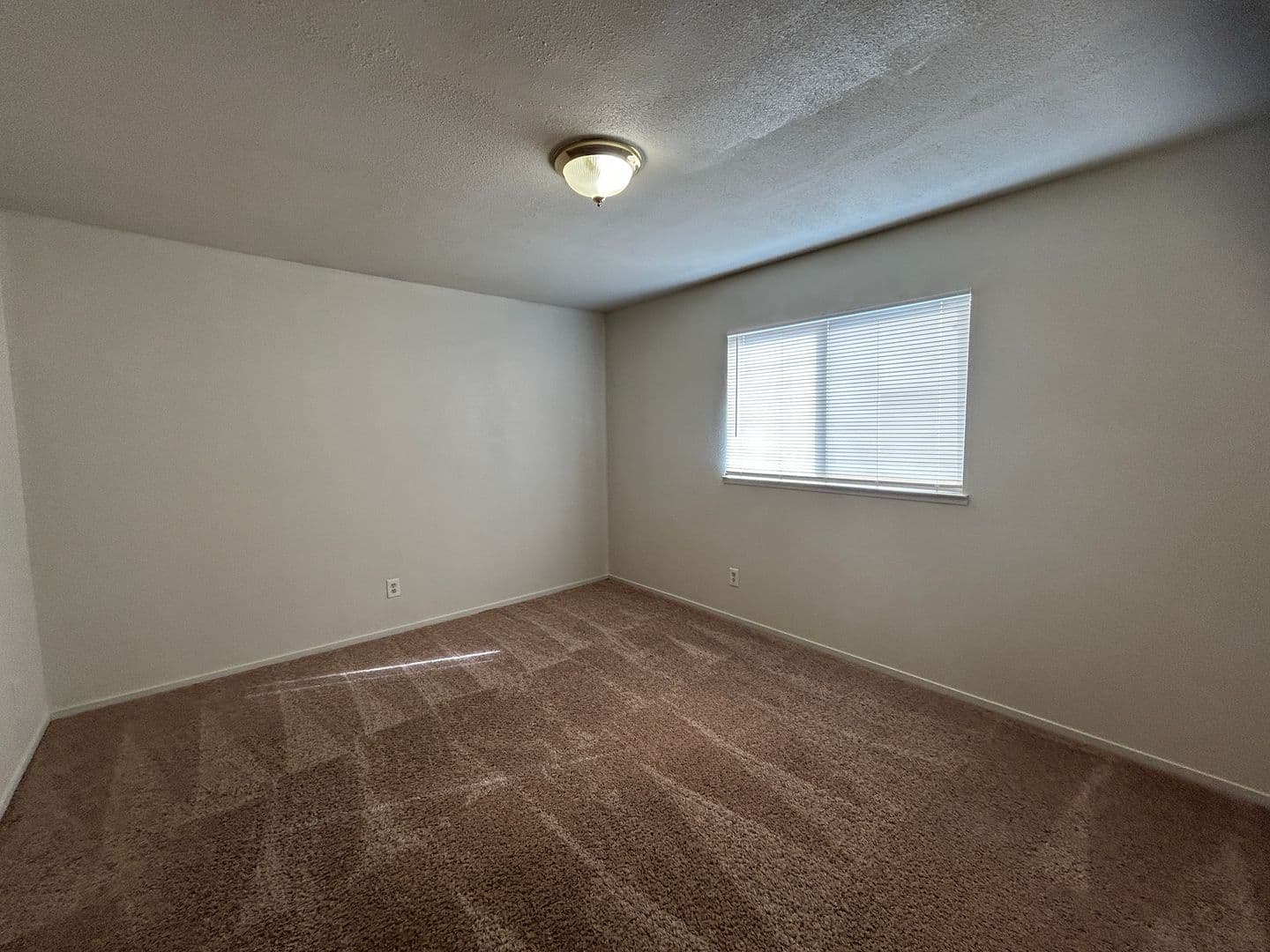 Merced Apartment: 154 South Parsons Ave. #C