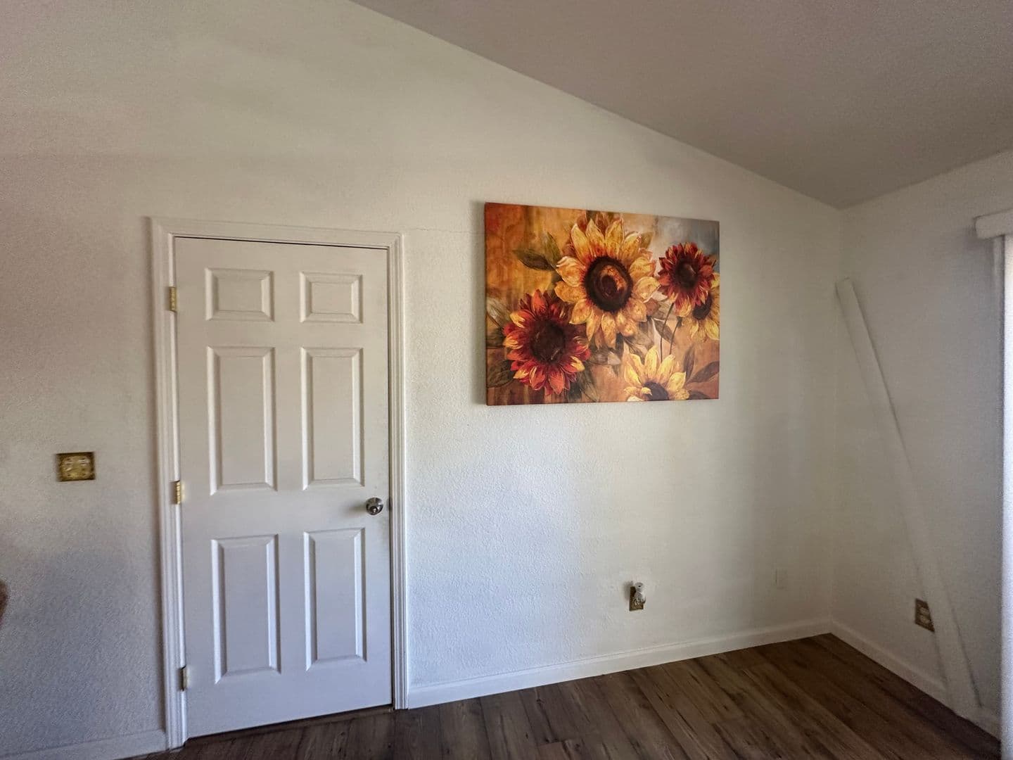 Coulterville House: 10475 Gusano Way