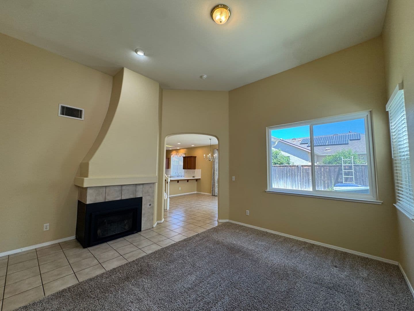 Clovis House: 747 W. Siena Lane