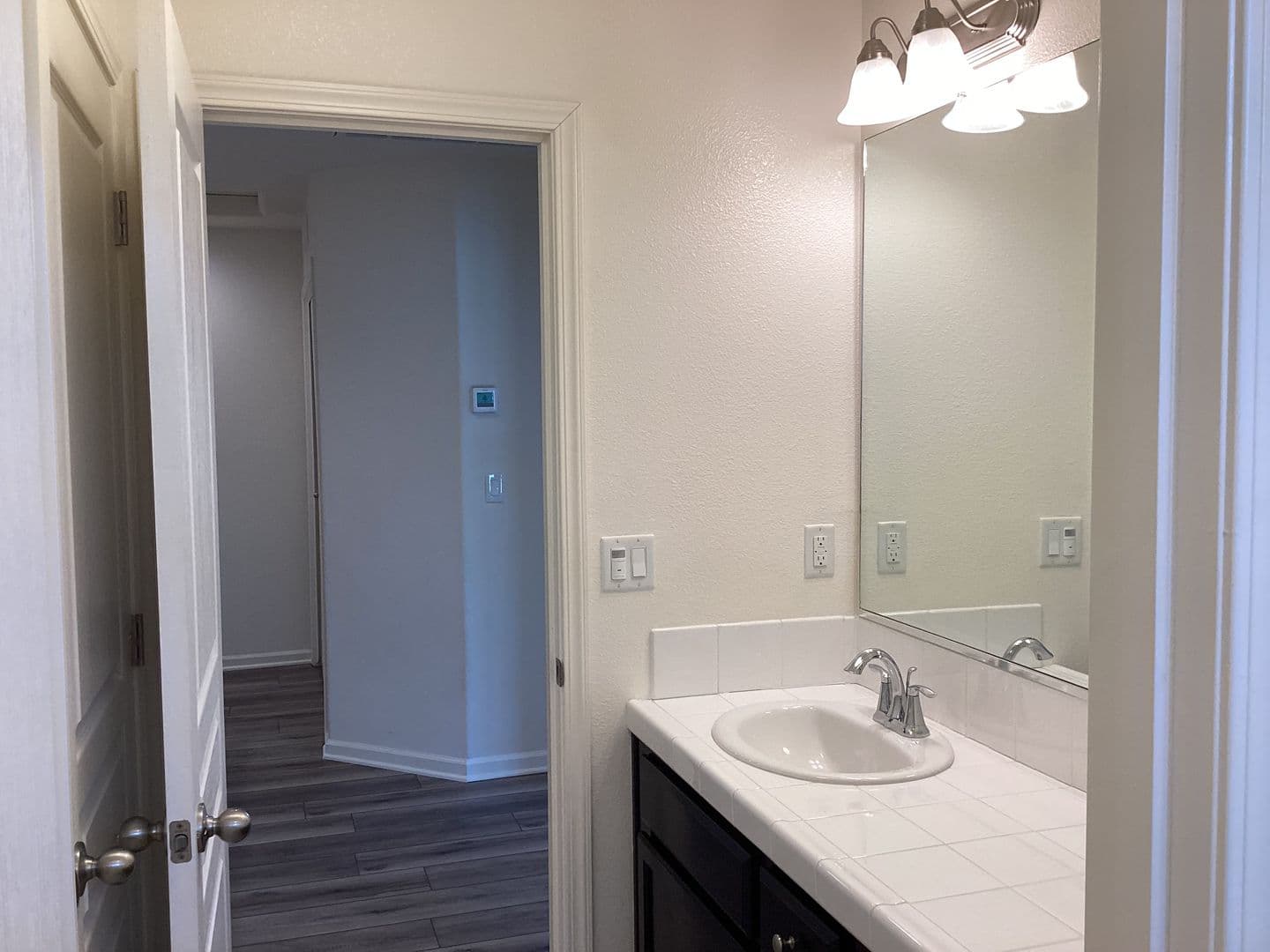 Clovis House: 2573 Daisy Drive