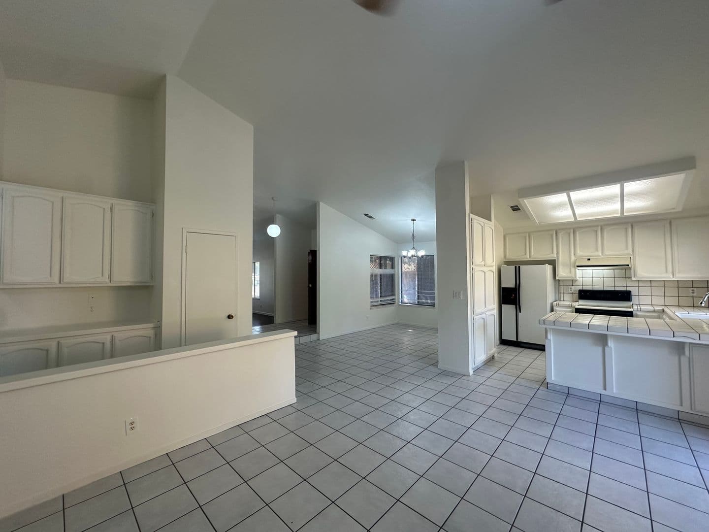 Modesto House: 2705 Twin Oak Ln