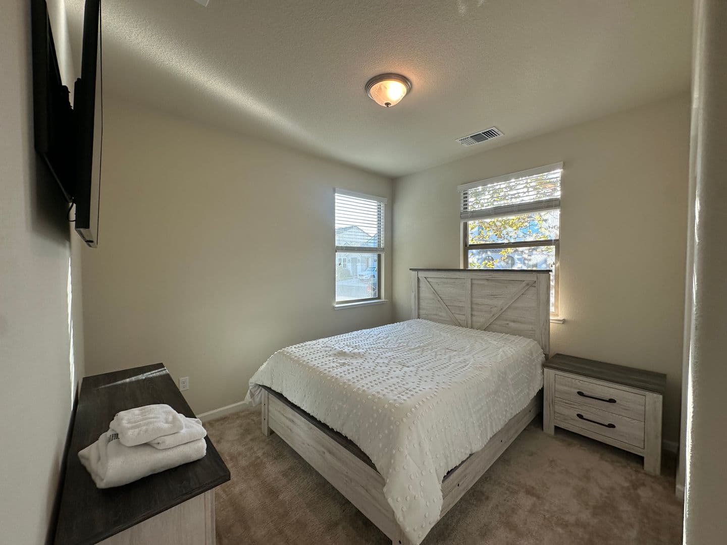 Modesto House: 4352 Vanguard Drive
