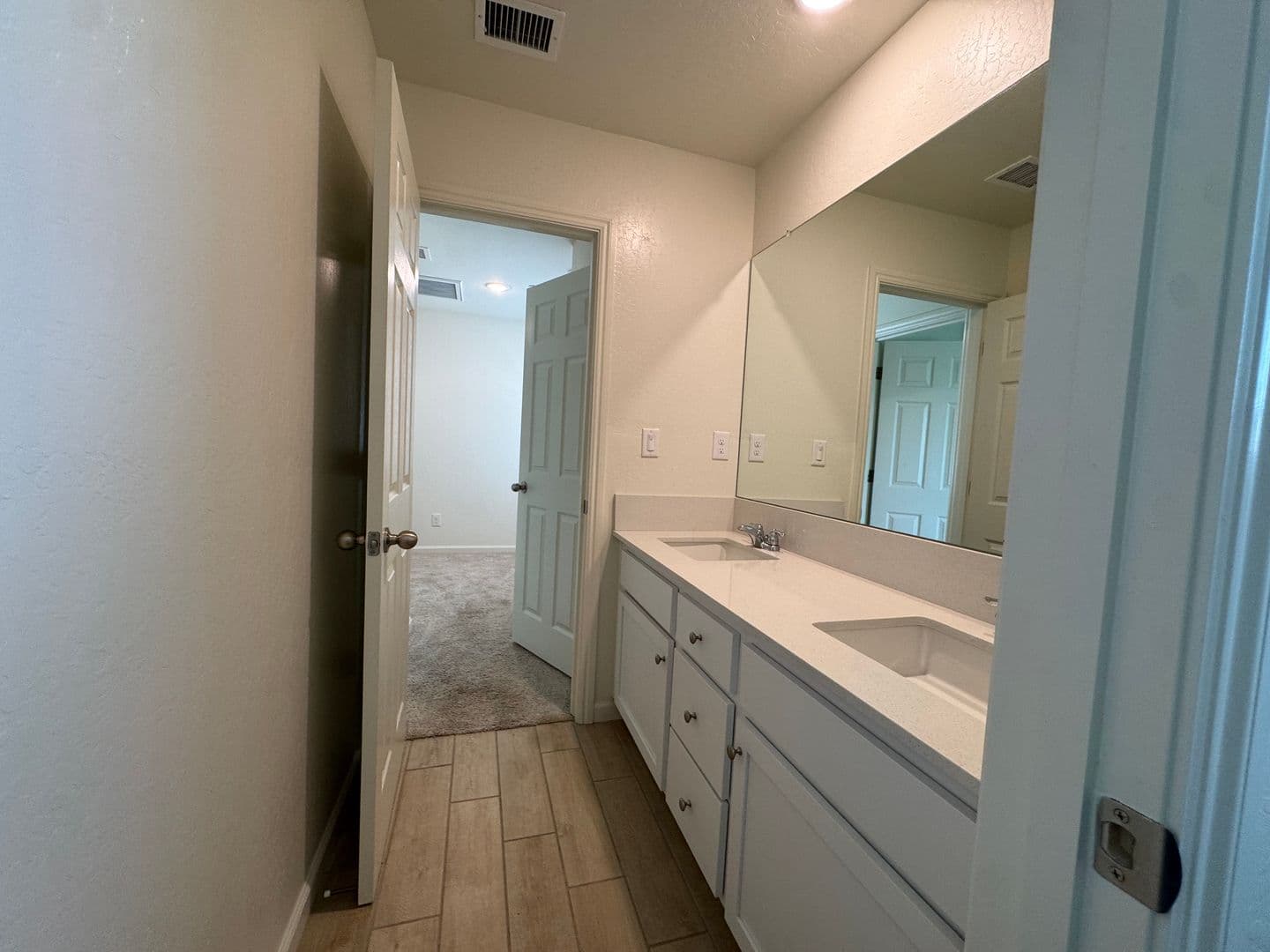 Fresno House: 6313 E. Meritage Drive