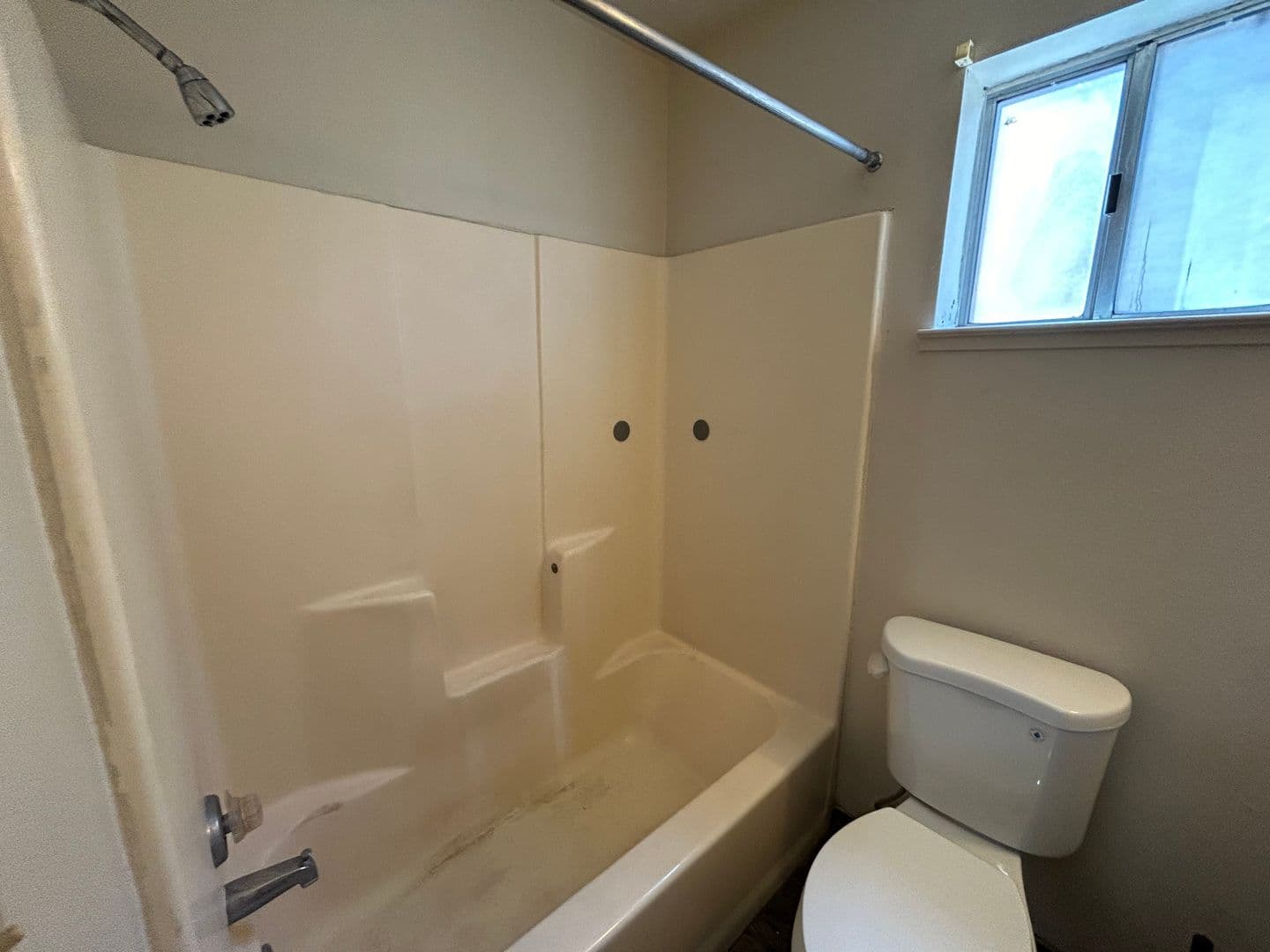 Merced Apartment: 32 South Parsons Ave. #B