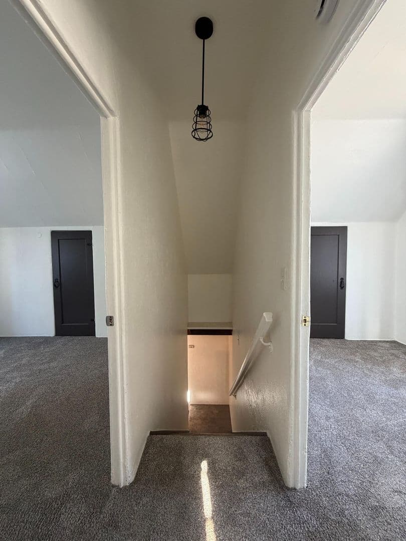 Turlock Apartment: 607 E Marshall St