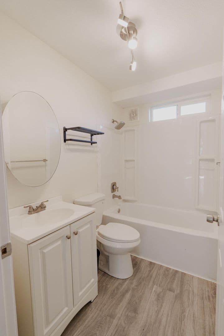 Turlock Apartment: 683 - 695 Vermont Ave
