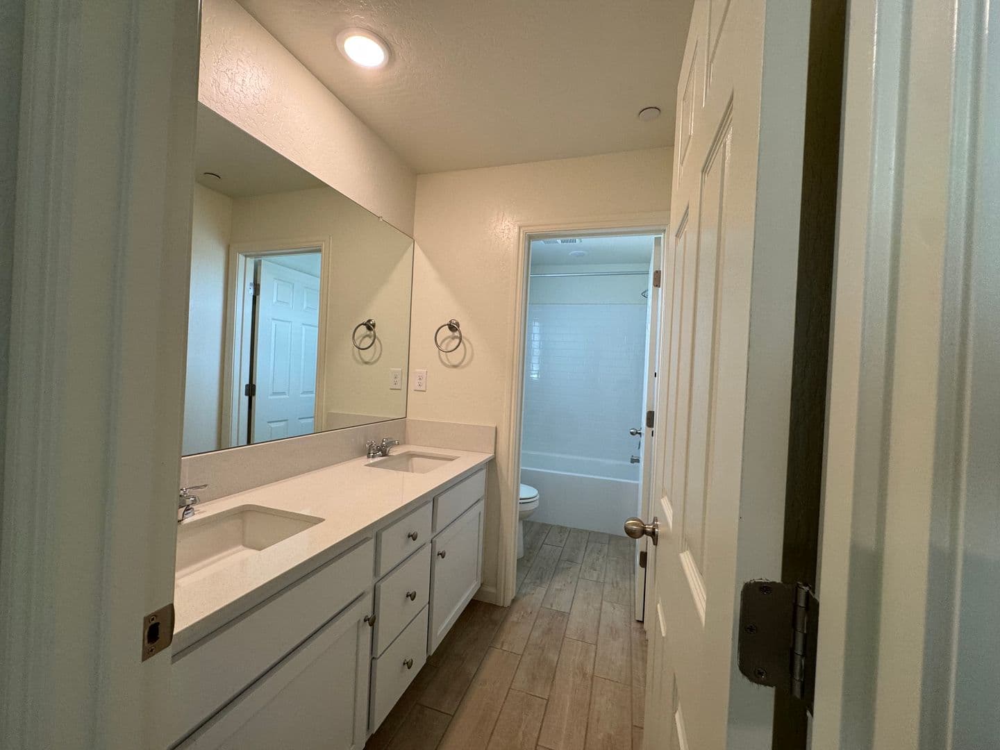 Fresno House: 6313 E. Meritage Drive