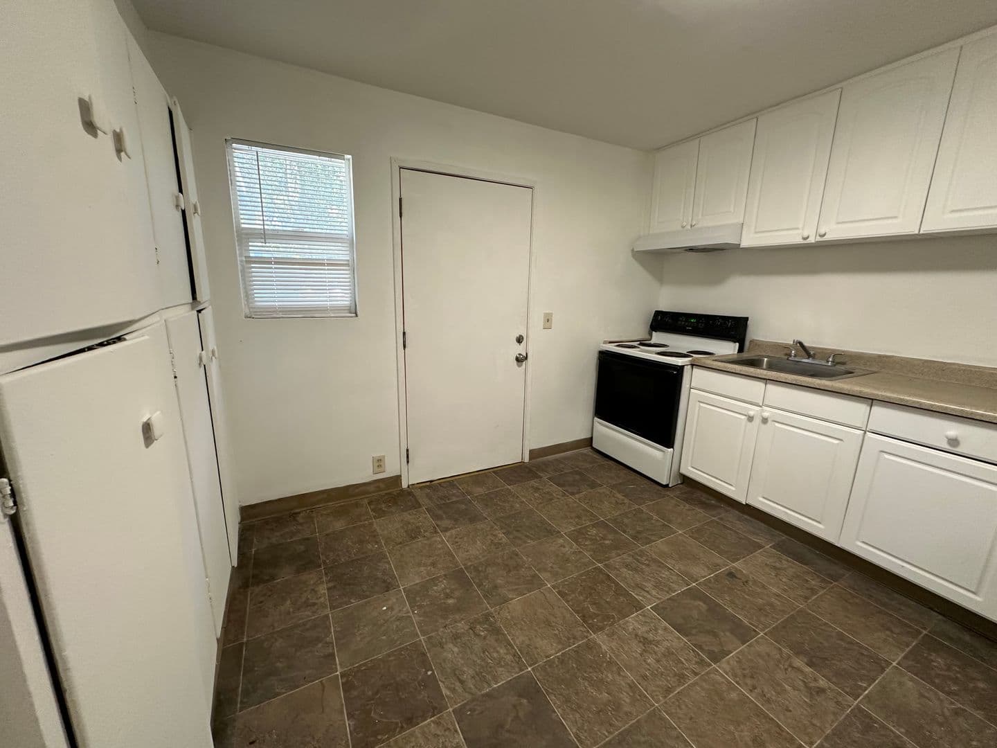 Chico Apartment: 1175 E 8th Street
