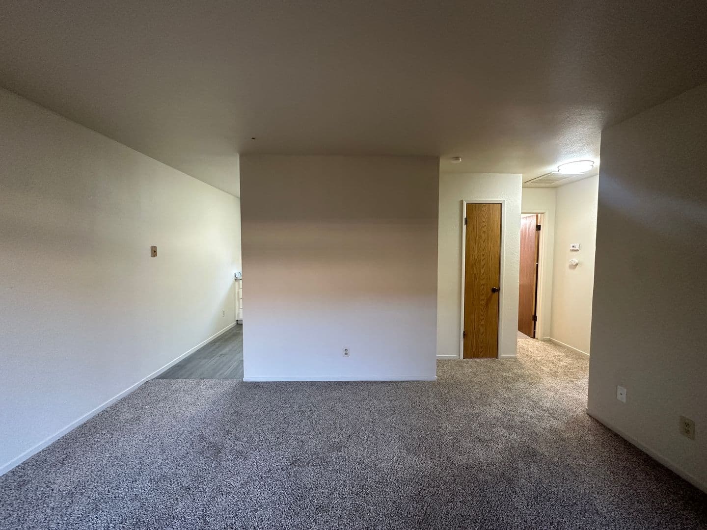 Merced Apartment: 114 South Parsons Ave. #G
