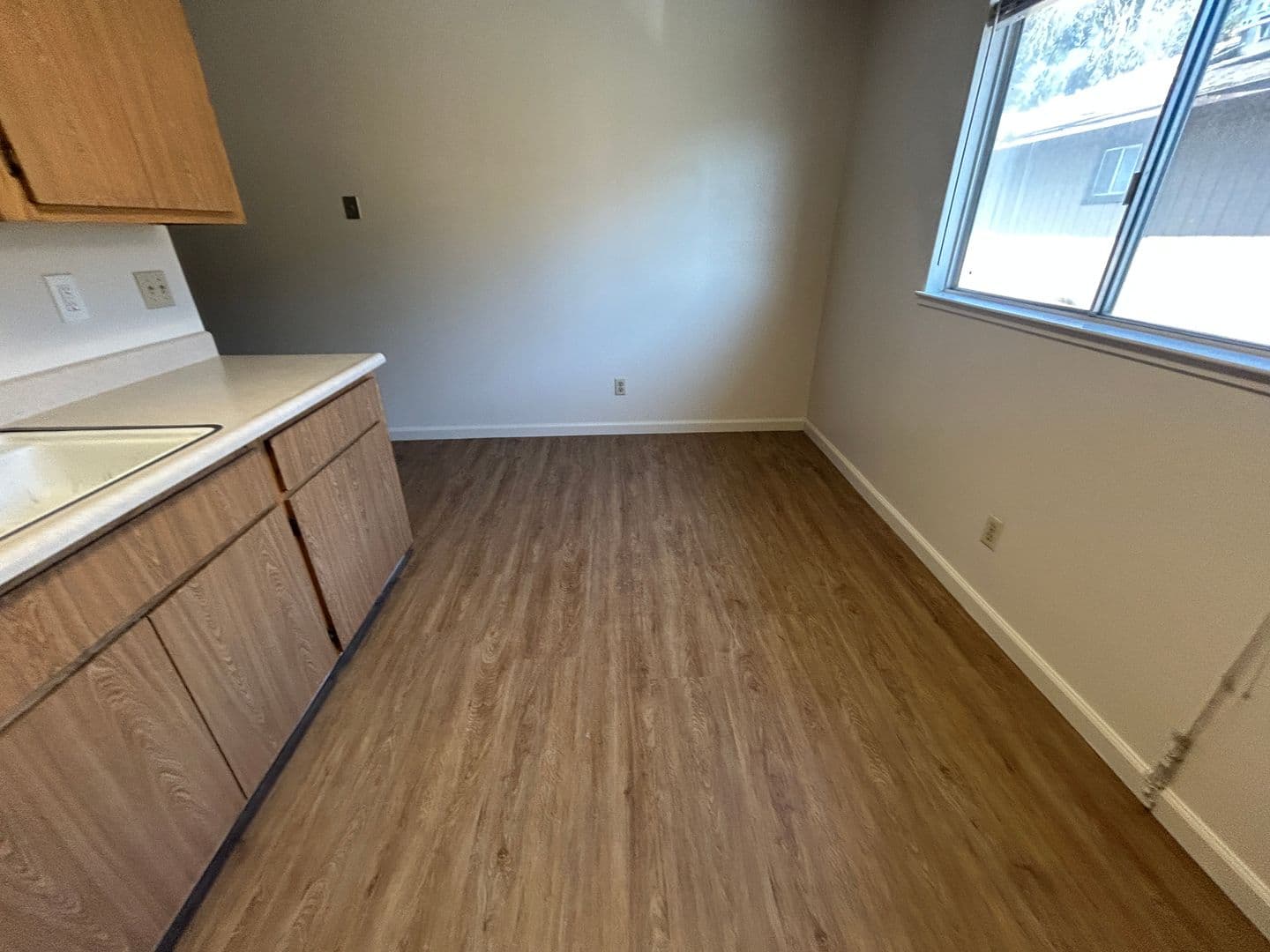 Merced Apartment: 32 South Parsons Ave. #D