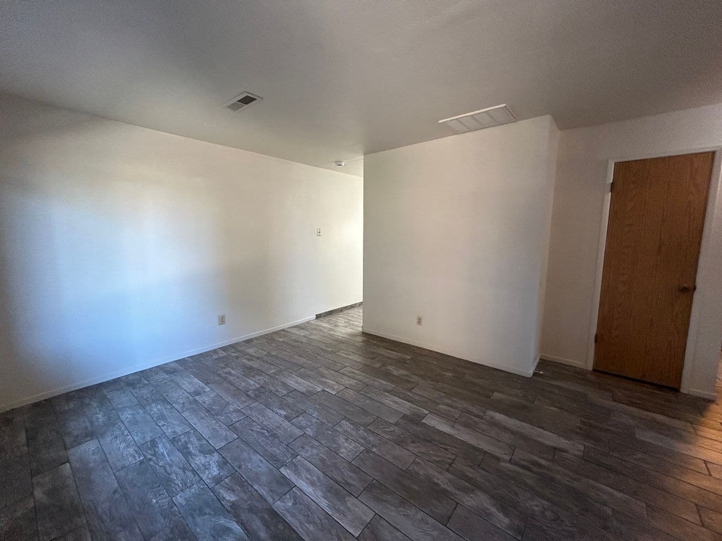 Merced Apartment: 32 South Parsons Ave. #B