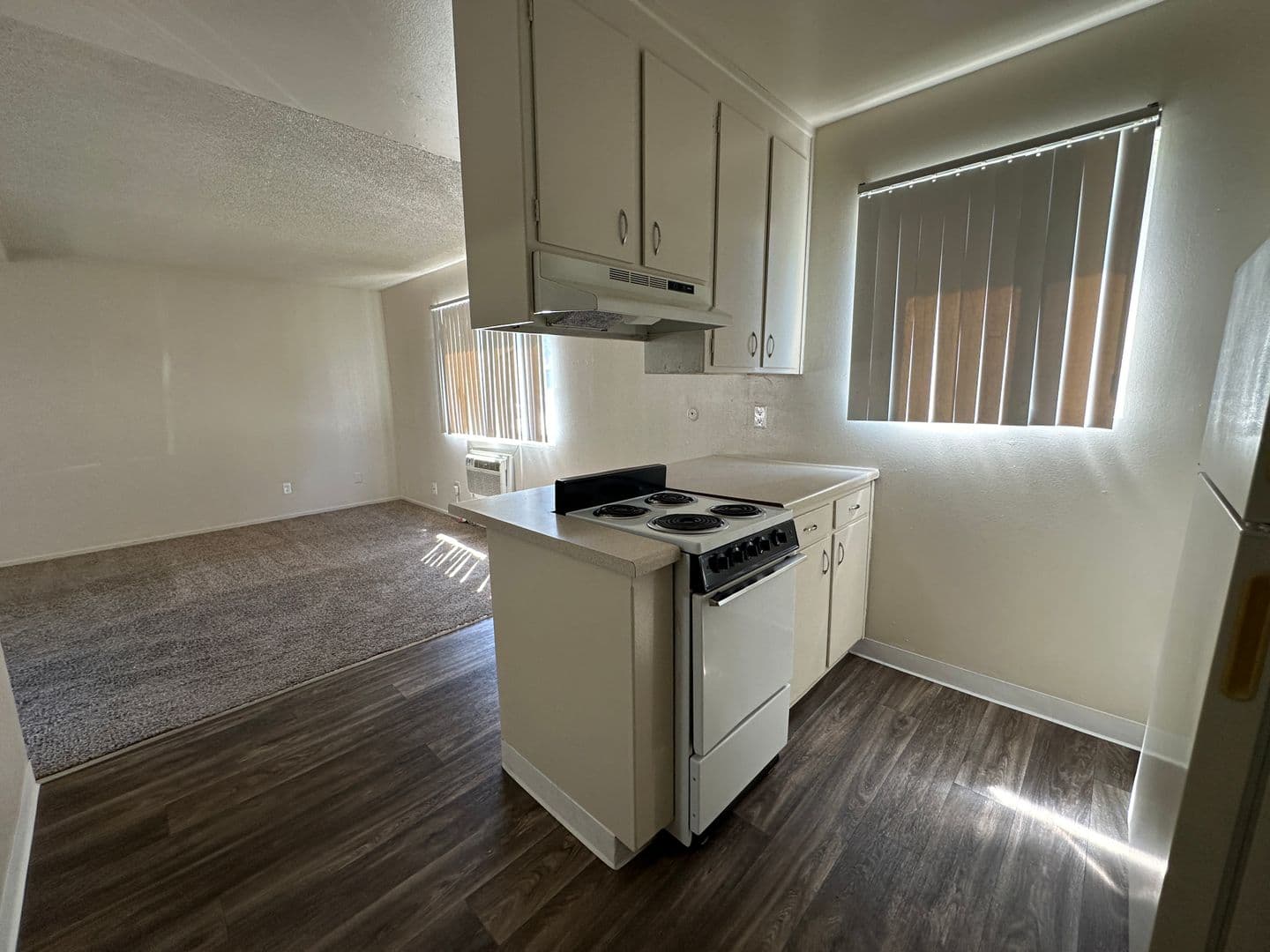 Modesto Apartment: 1821 Tully Road