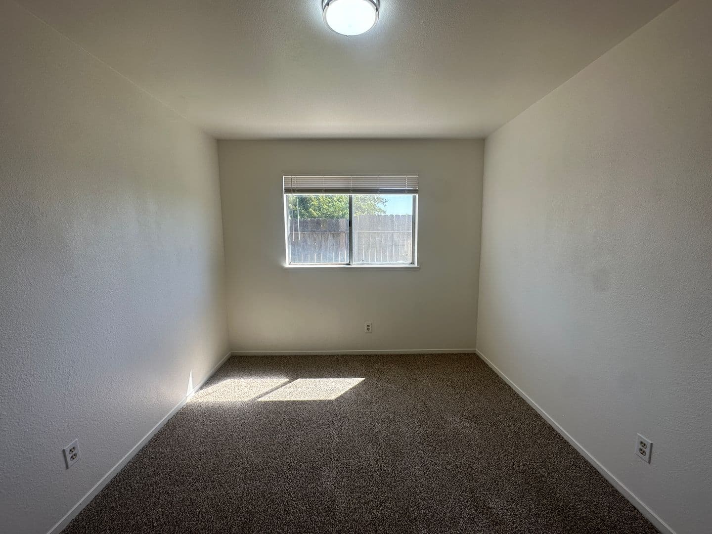 Merced Apartment: 2100 Dinkey Creek Ave. #A