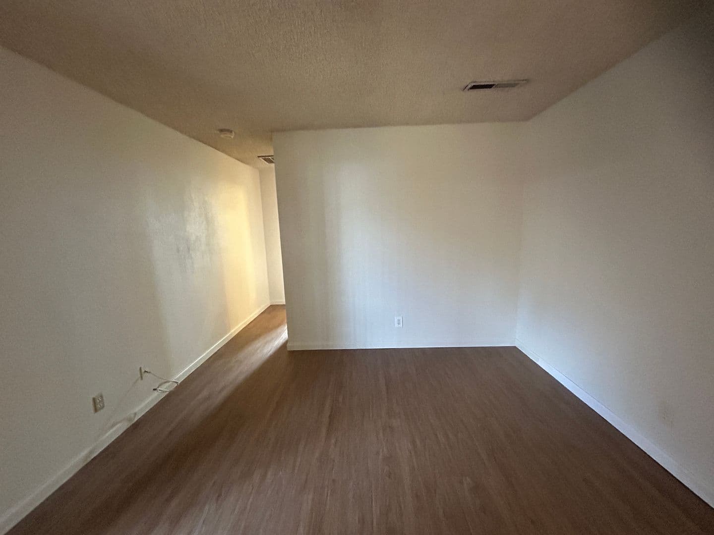 Merced Apartment: 144 South Parsons Ave. #F