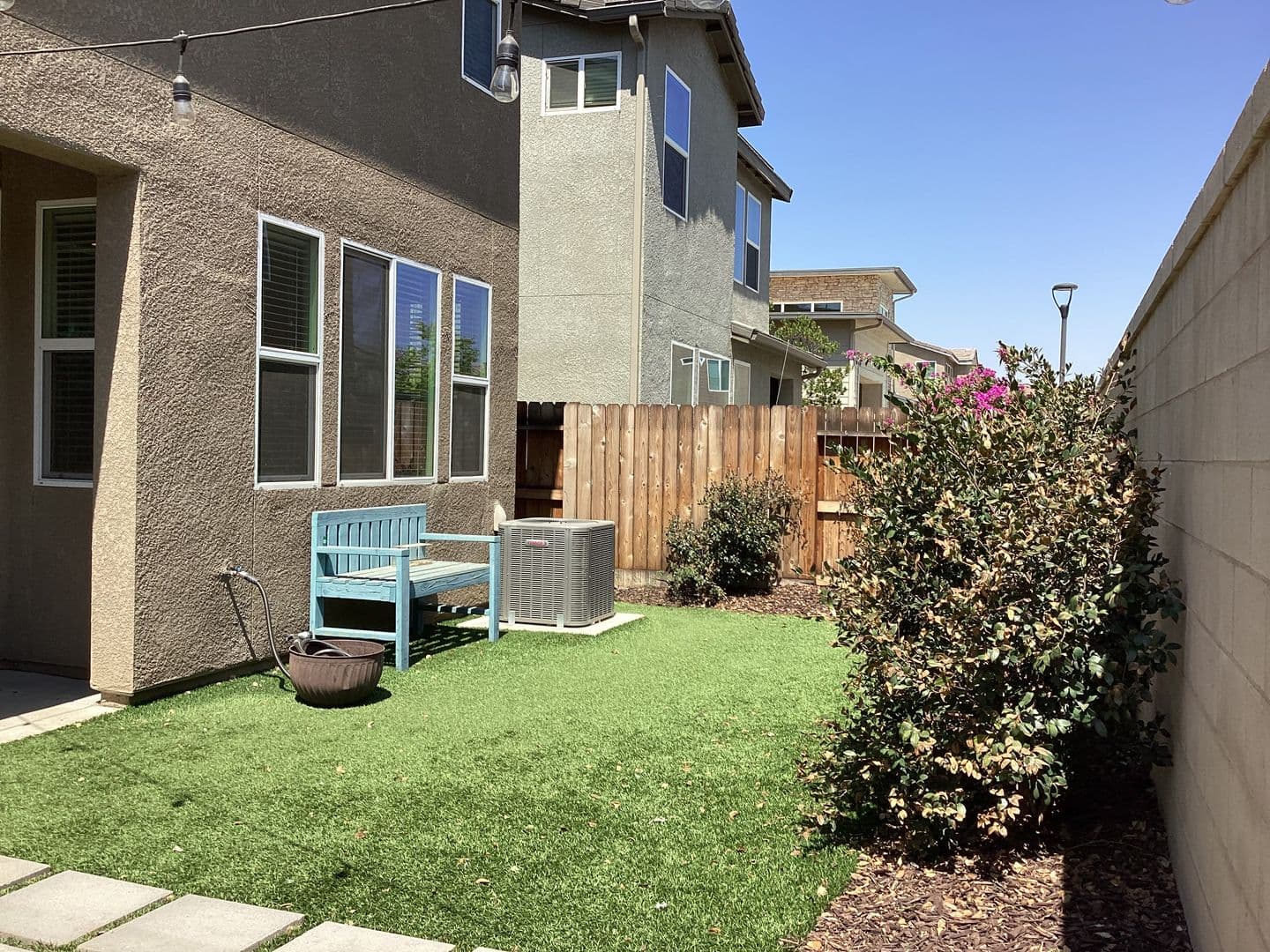 Clovis House: 2573 Daisy Drive