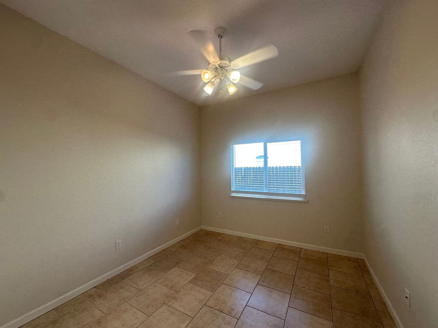 Manteca House: 1989 Picadilly Way