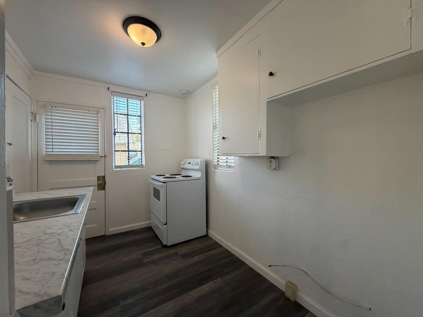 Turlock Apartment: 607 E Marshall St