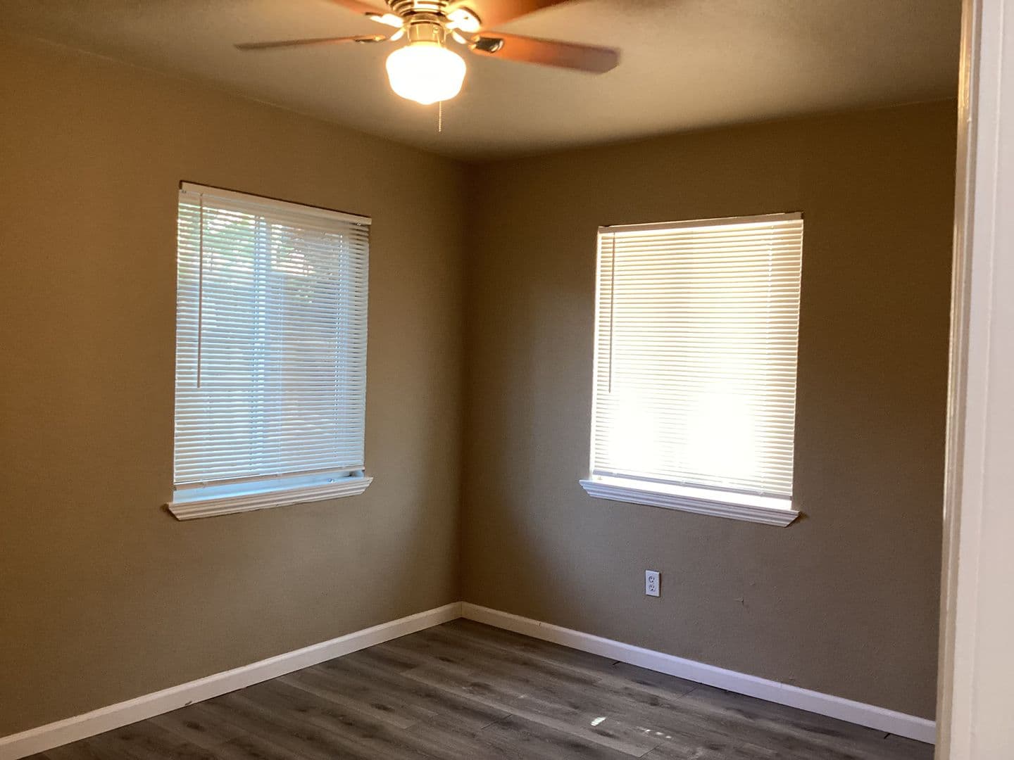 Fresno Apartment: 3364 Mayfair Drive South