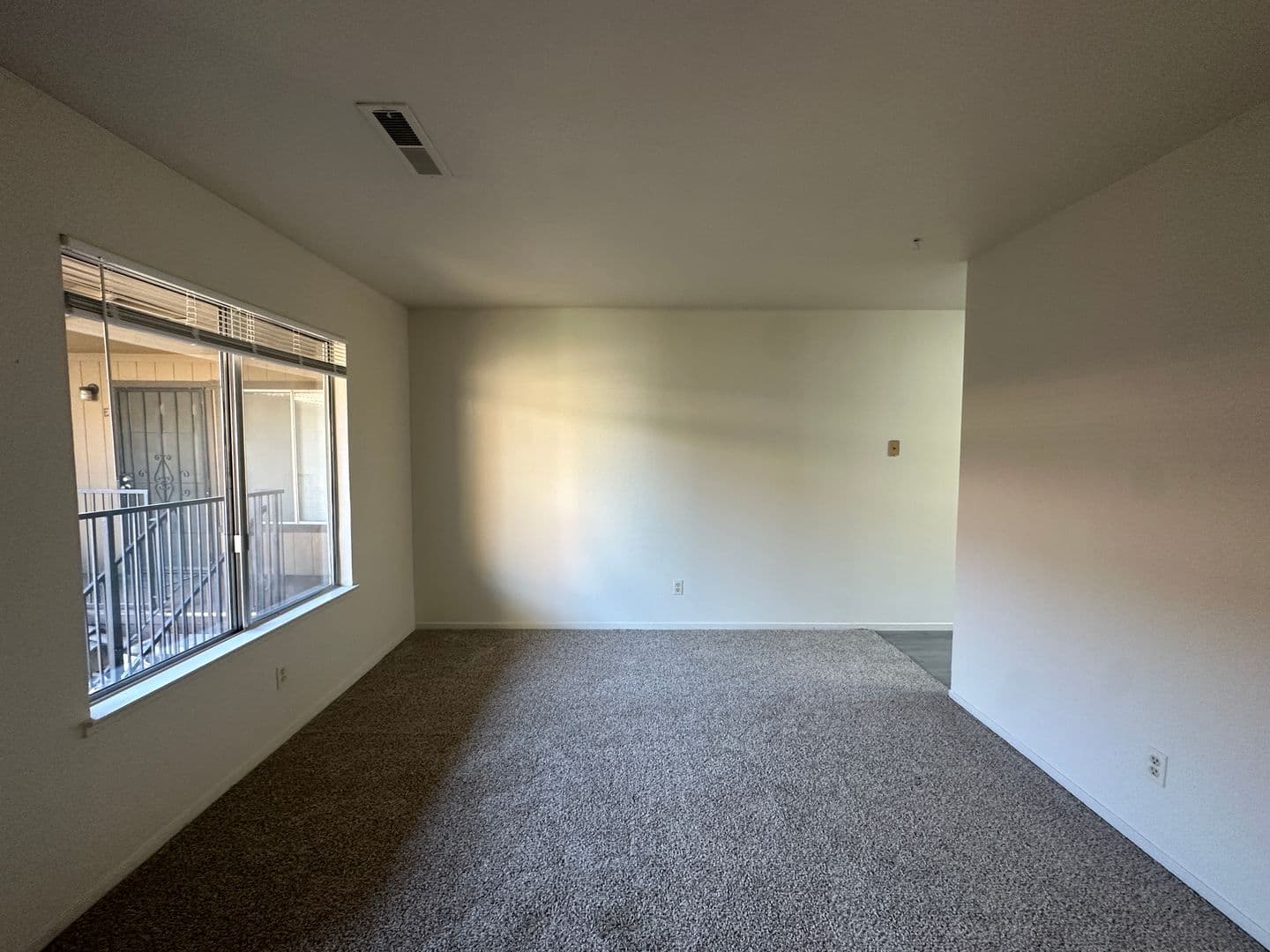 Merced Apartment: 114 South Parsons Ave. #G