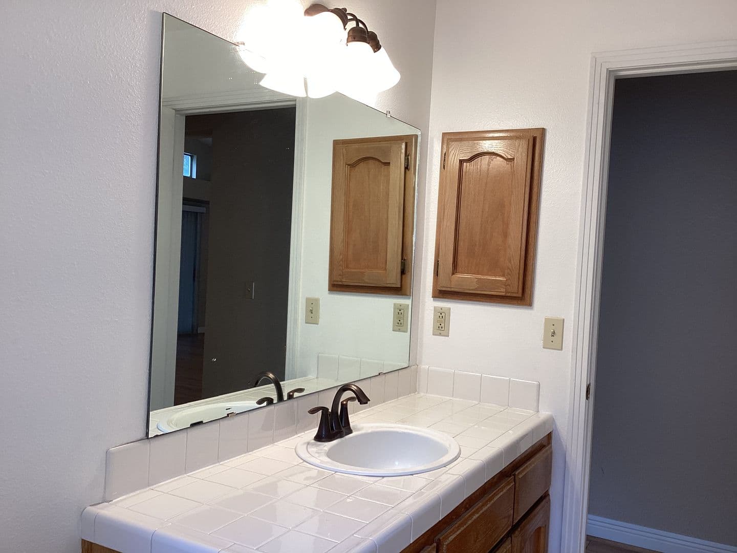 Fresno House: 9615 N Buttonwood Court