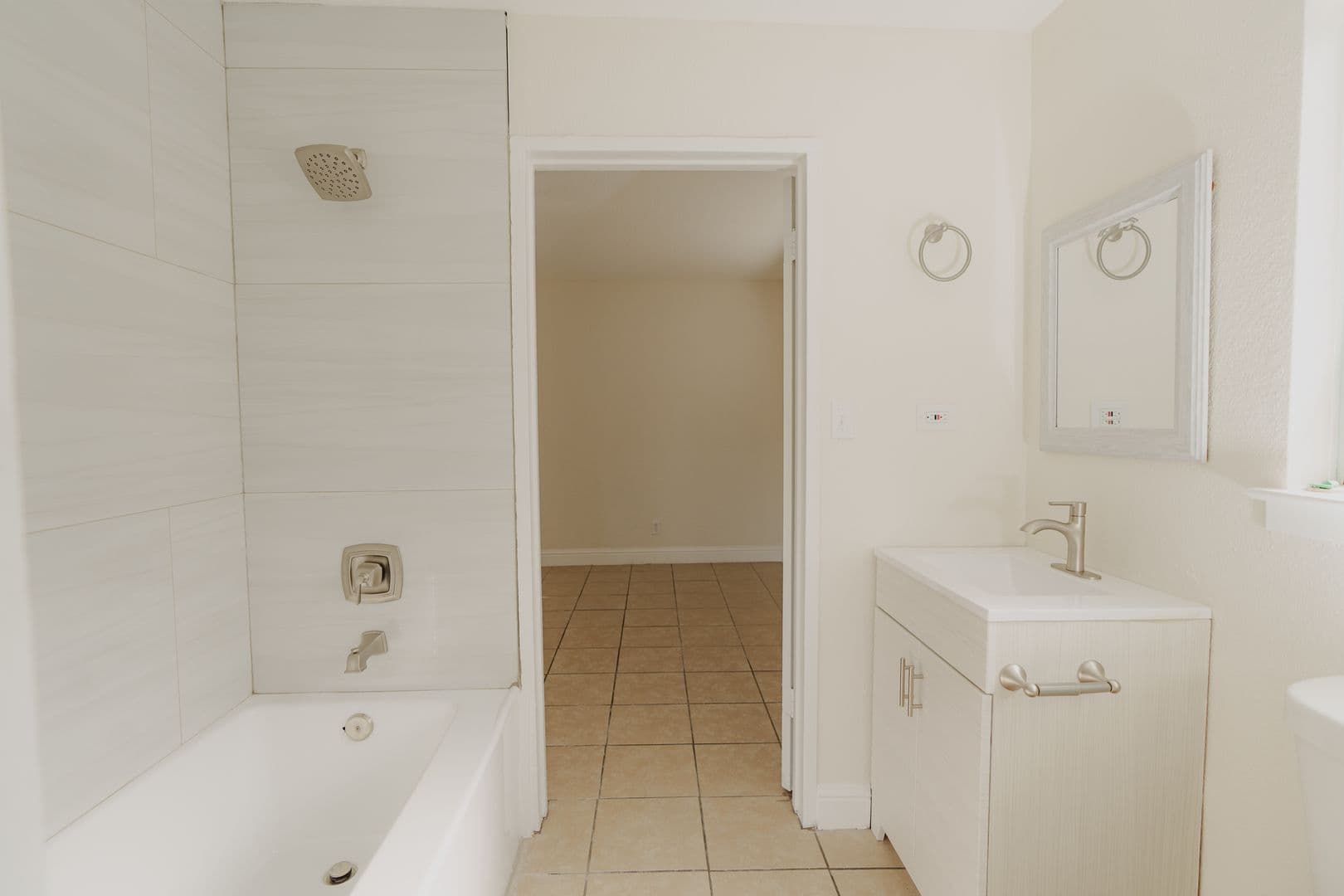 Turlock Apartment: 683 - 695 Vermont Ave