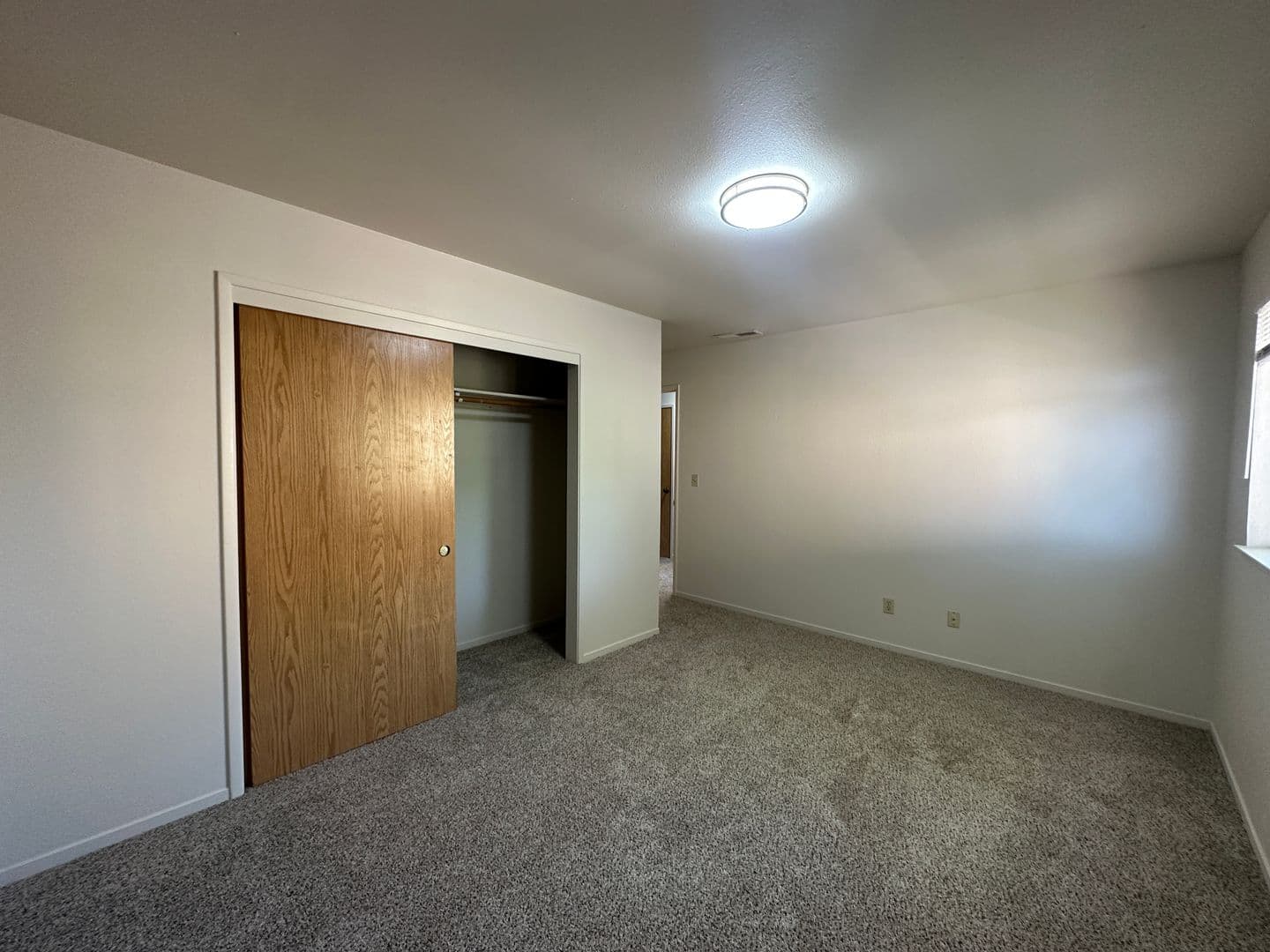 Merced Apartment: 114 South Parsons Ave. #G