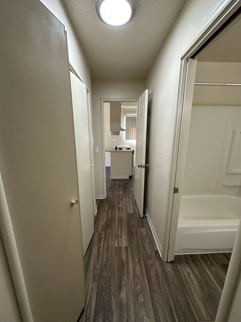 Modesto Apartment: 1821 Tully Road