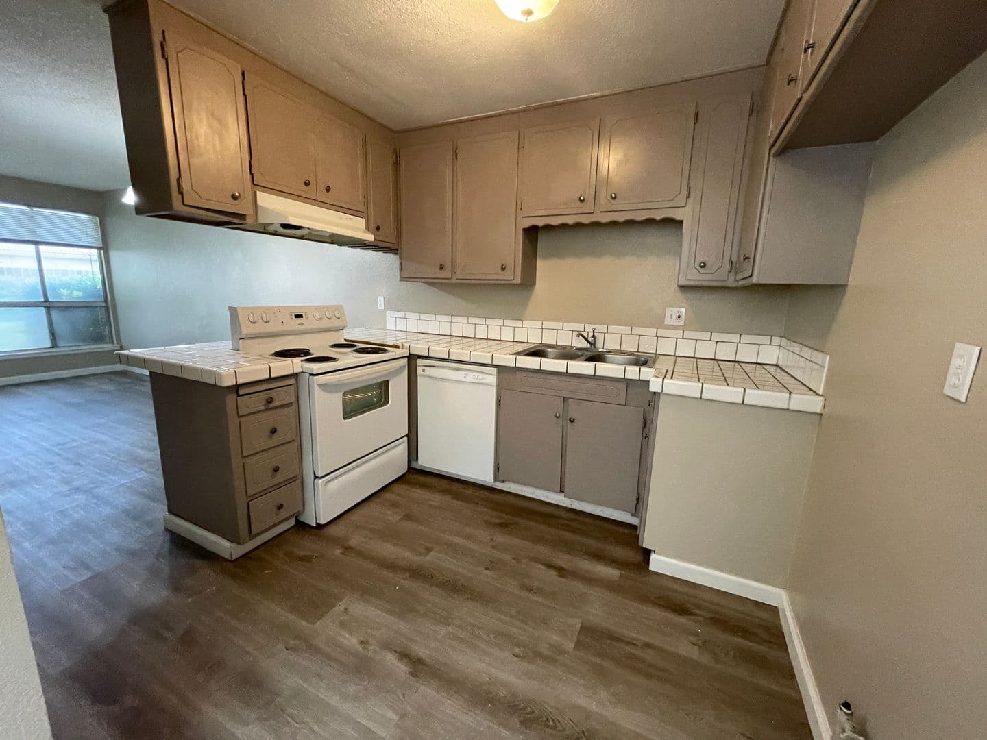 Ceres House: 2675 Parkway