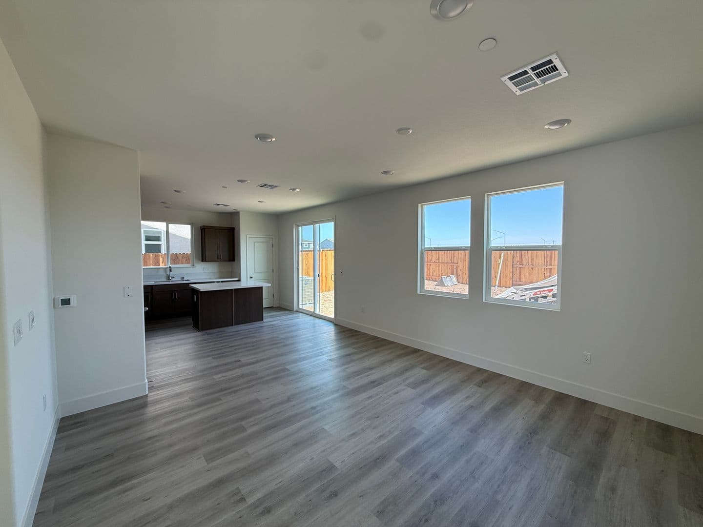Modesto House: 4328 Frontier Way