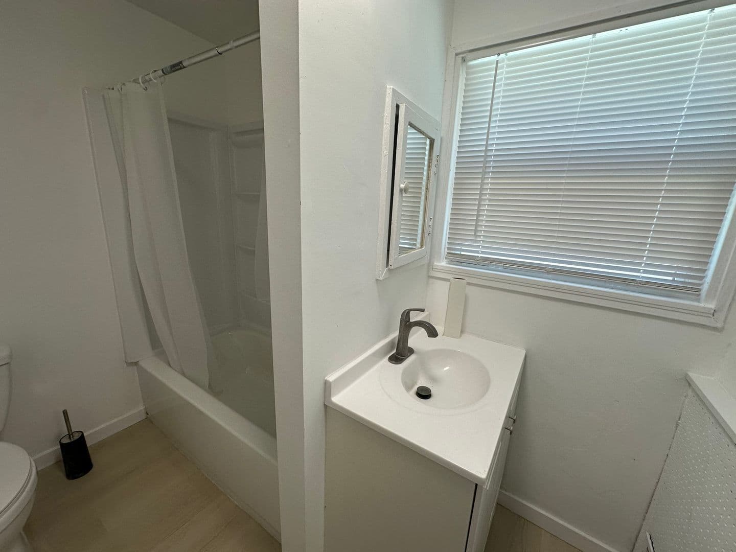 Chico Apartment: 1175 E 8th Street