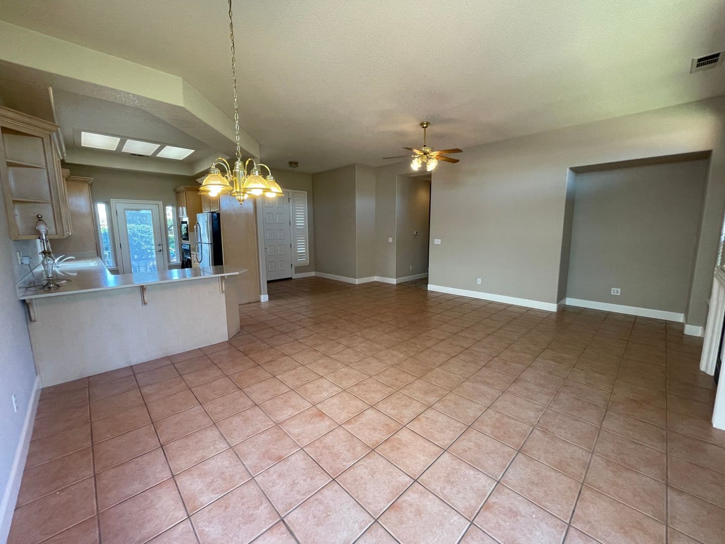 Modesto House: 1621 Linnea Ln