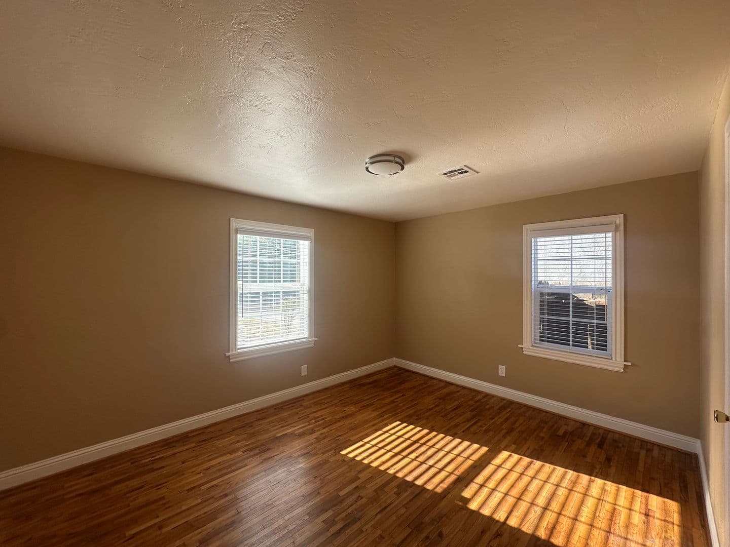 Modesto House: 1129 Allen Dr