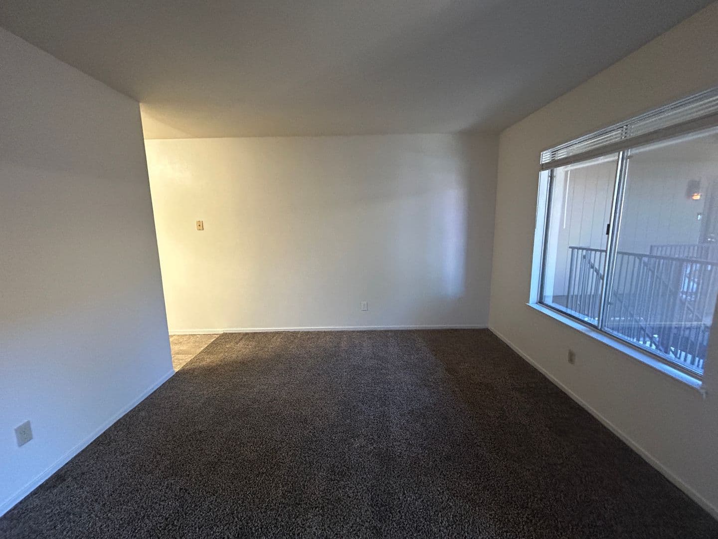 Merced Apartment: 52 South Parsons Ave. #C