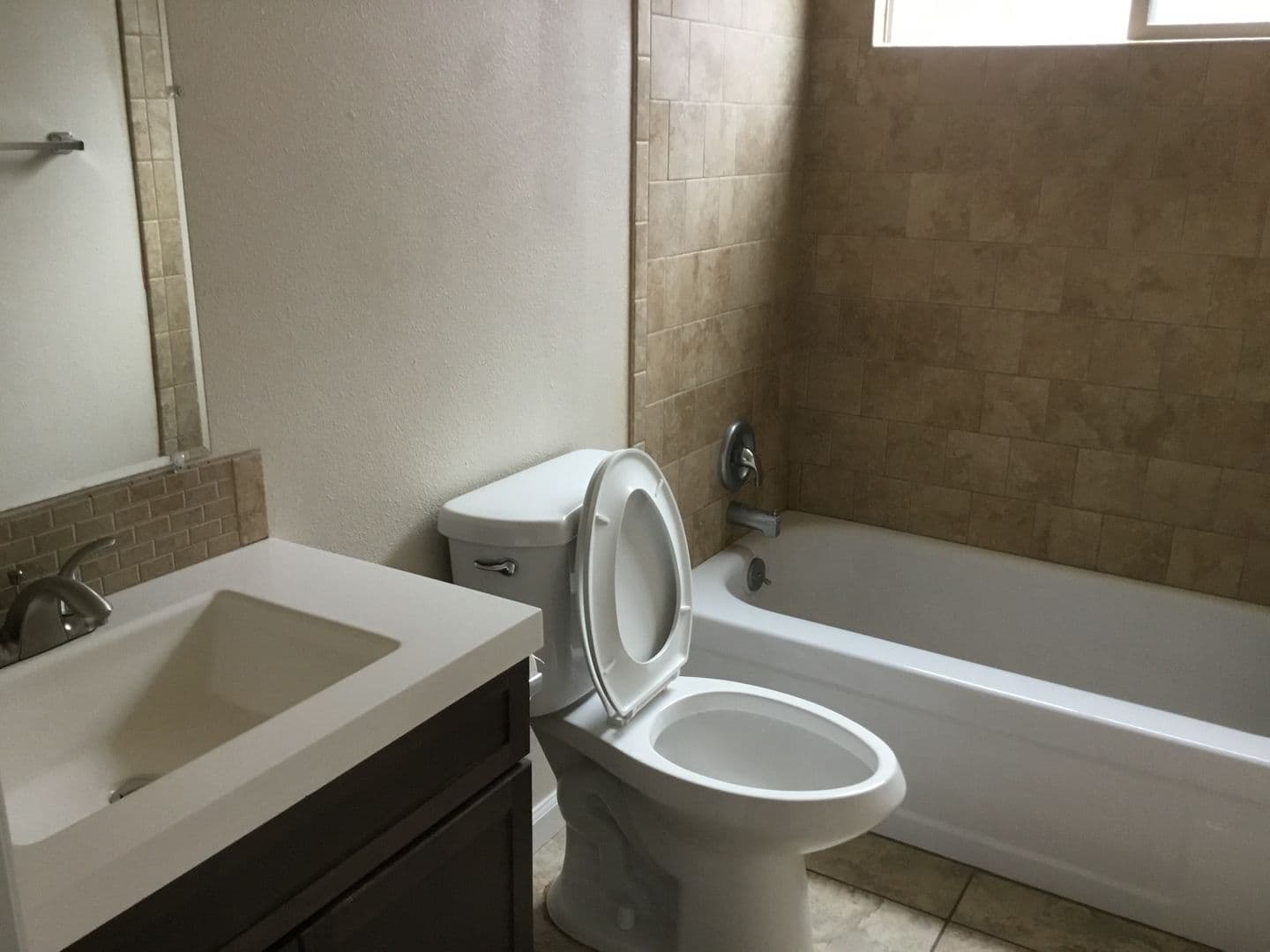 Clovis House: 3045 Adler Avenue
