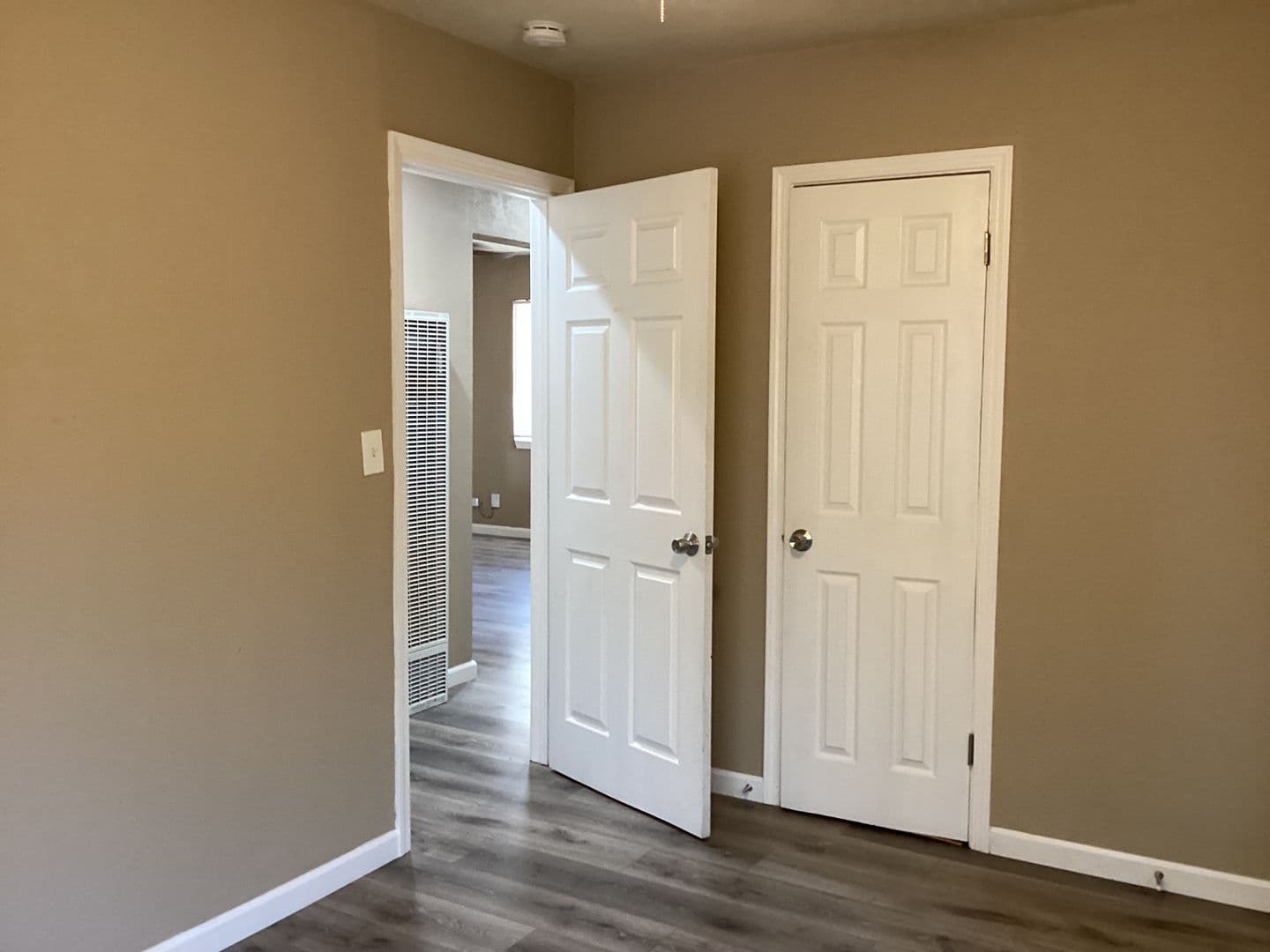 Fresno Apartment: 3364 Mayfair Drive South